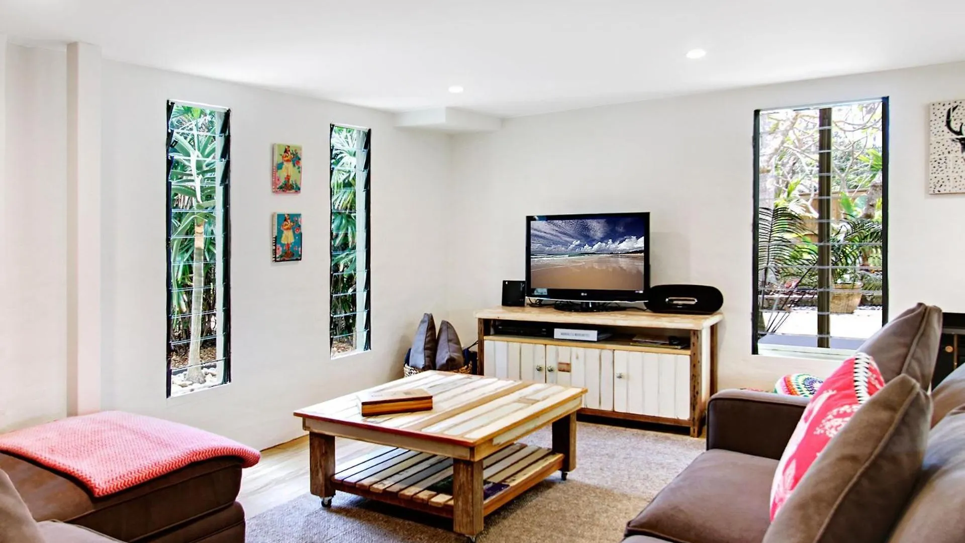 Jimmy'S Beach House Holiday home Byron Bay Australia