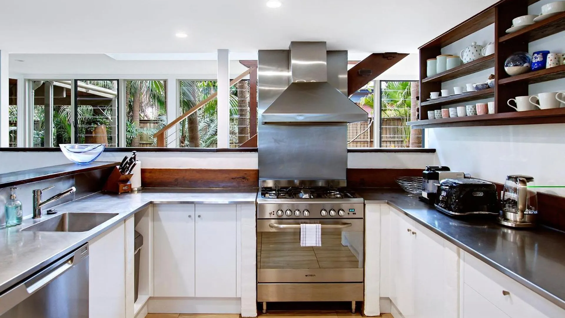 Jimmy'S Beach House Holiday home Byron Bay